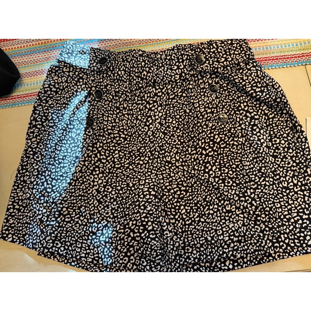 Robert Louis Shorts Womens Size Medium Black Blue Print Pull On Comfort Casual